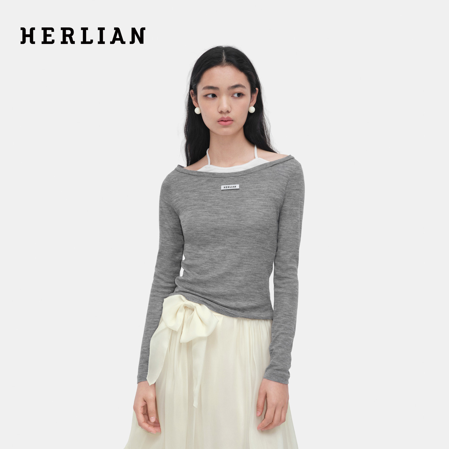 HERLIAN 2026年秋季新品假两件系带挂脖合身百搭女士长袖T恤