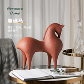 HERMOSO 饰摆件客厅玄关酒柜桌面高档乔迁礼物 红色马陶瓷办公室装