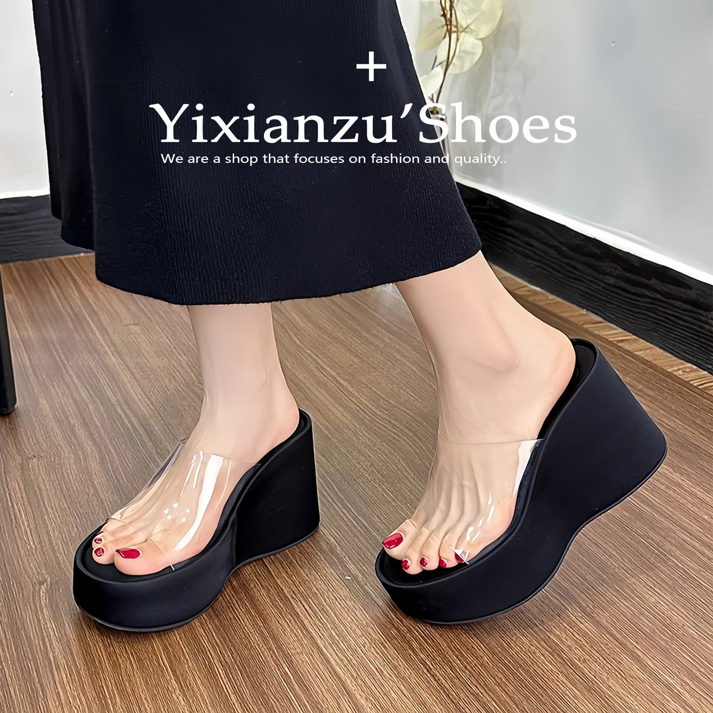 2026新款坡跟透明一字拖鞋女夏季配裙子外穿小个子增高厚底凉拖鞋