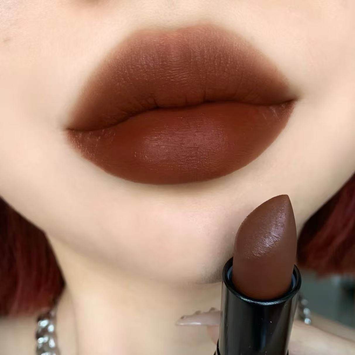 【小红书推荐】枯木茶棕口红