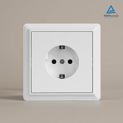 白色PC面板90型德插wall socket 16A墙壁开关单控双控110-250V