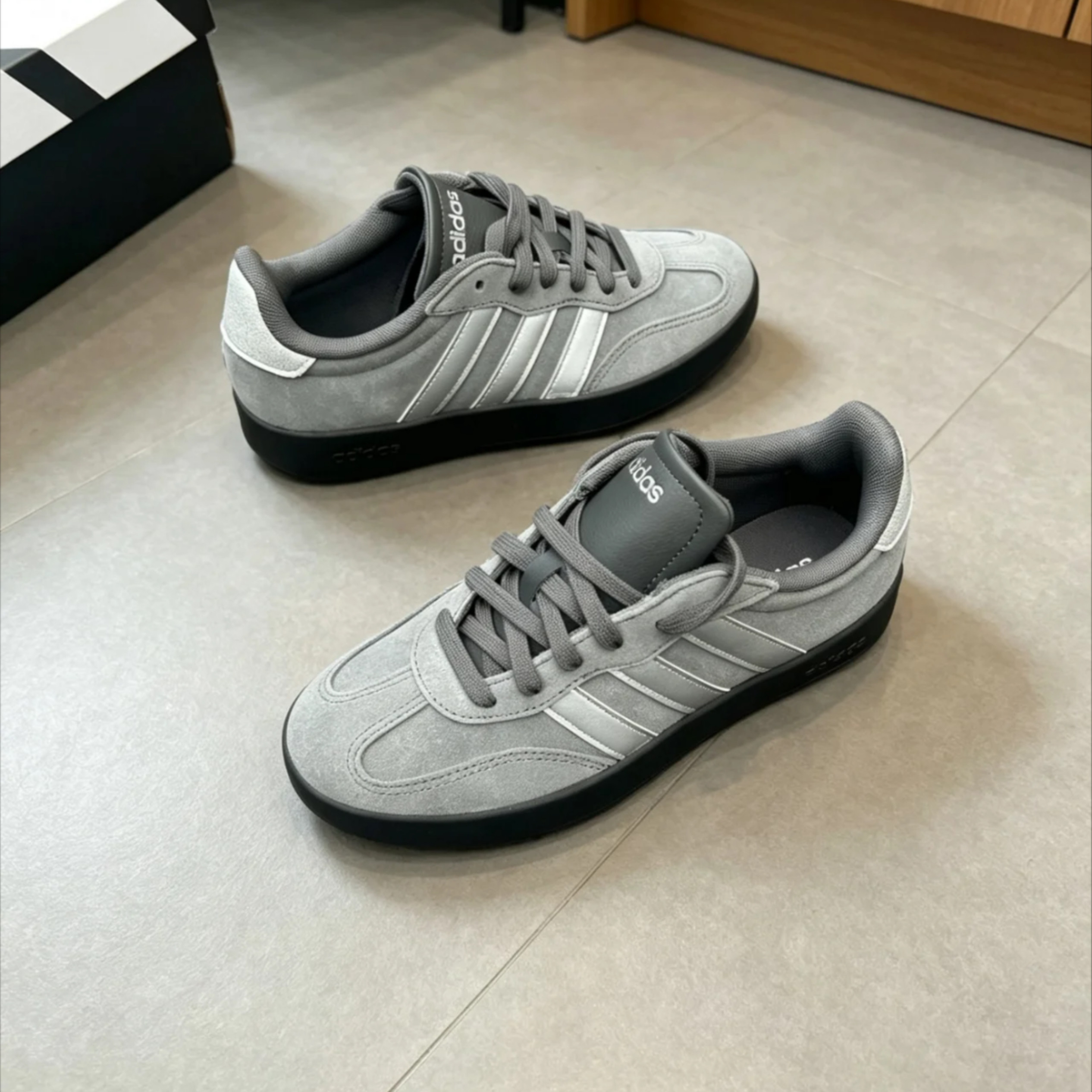 adidas阿迪达斯Barreda复古德训T头男女系带休闲鞋耐磨百搭KH6999