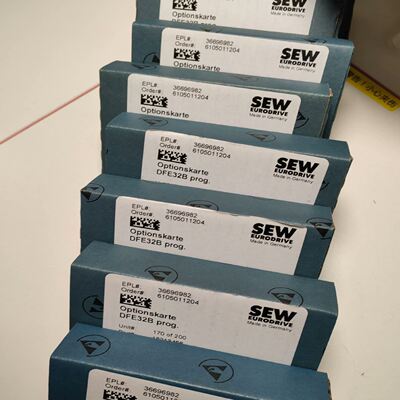 DFE32B通讯卡，SEW赛威变频器通讯卡，，标价就