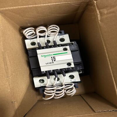 电容切换接触器，型号LC1DWK12Q7C，电