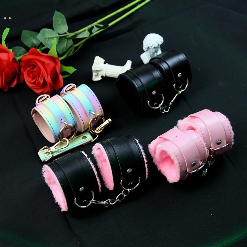手铐手镯加厚加绒皮质女道具玩具情侣脚镣脚链不伤手拍照辣妹学生