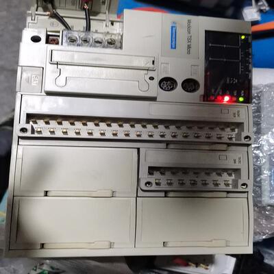 维修检查施耐德 TSX3722101 Modicon T议价