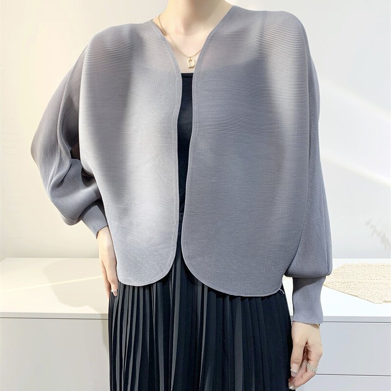 2023春秋新款开衫褶皱外套女蝙蝠袖宽松休闲设计感女装小众压褶
