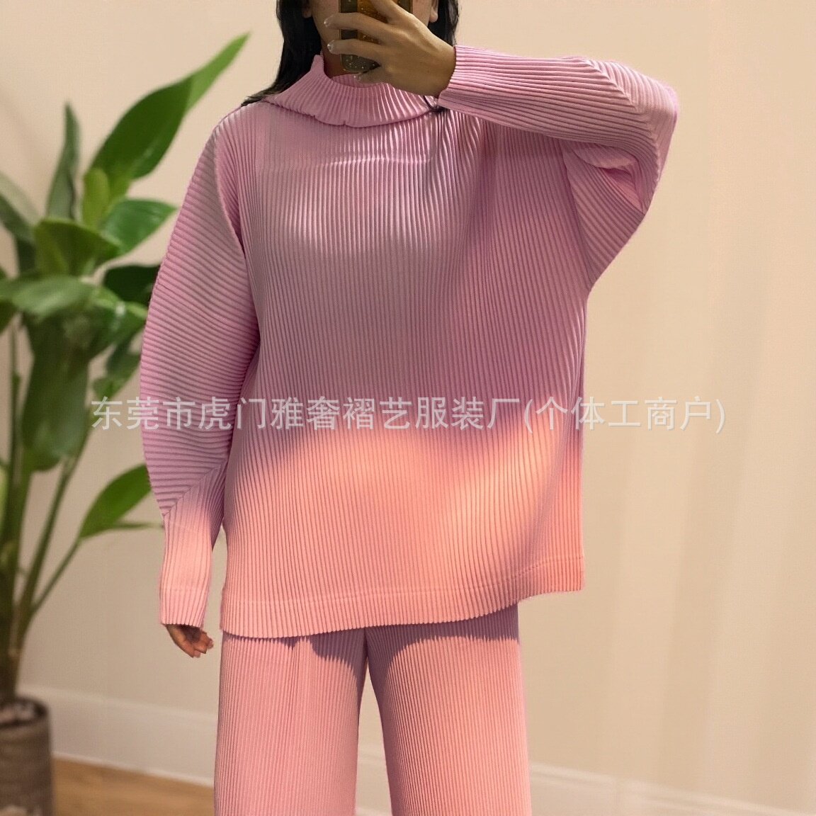 褶皱上衣宽松大码女装秋季新款时尚休闲纯色高领卫衣长袖百搭打底