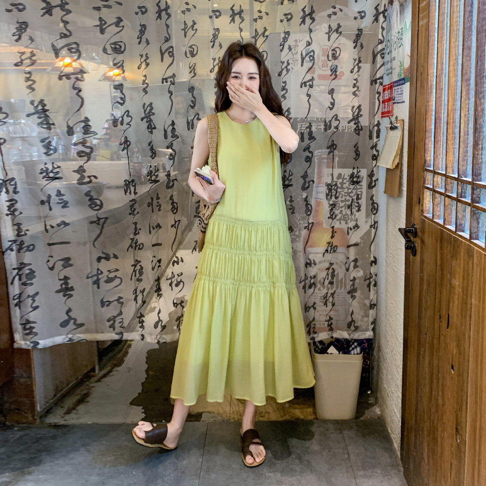 绿色小清新无袖背心裙女中长款2025夏新款法式超仙森系减龄连衣裙