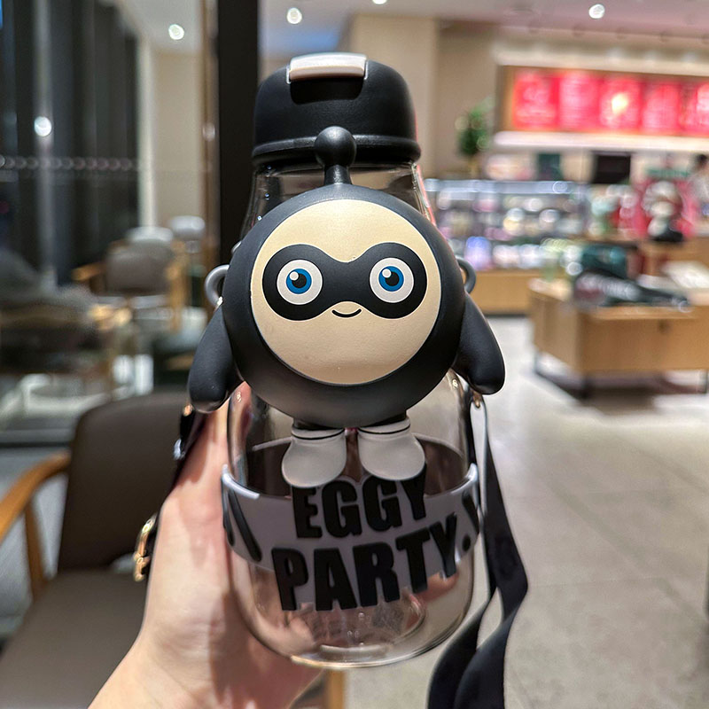 蛋仔派对吸管杯tritan材质有背带