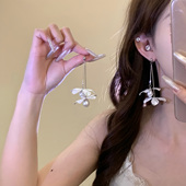 初恋白茶 法式 珍珠花朵吊坠耳钉高级感超仙气质耳环独特漂亮耳饰