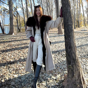 防狐狸毛领围脖收腰长款风衣羽绒服冬新款2025系带收腰大衣外套