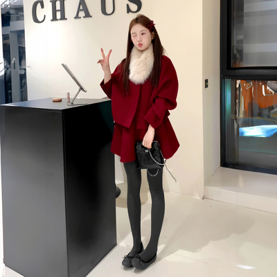 红色短款毛呢外伞型半身裙两件套