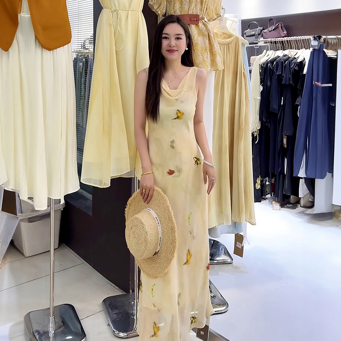 黄花度假风背心连衣裙女潮