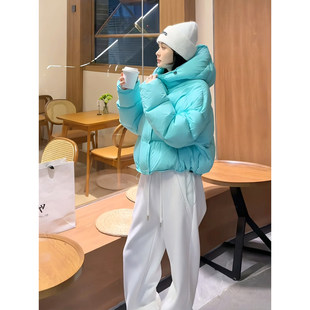 冬季欧货高级感湖蓝色短款连帽加厚面包羽绒棉服外套女小个子新款