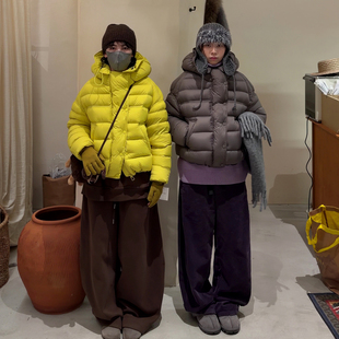 羽绒服女款2026新款冬季短款超好看今年流行爆款宽松气质外套