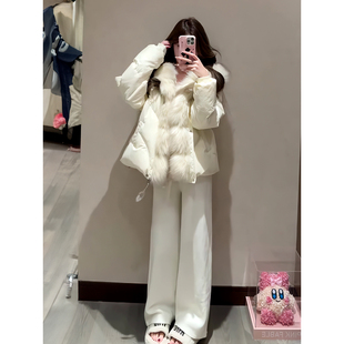 2026冬季新款韩货高级感炸街中长款白色连帽毛毛羽绒棉服女厚外套