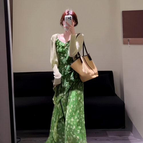 法式复古碎花荷叶边裙子绿色吊带