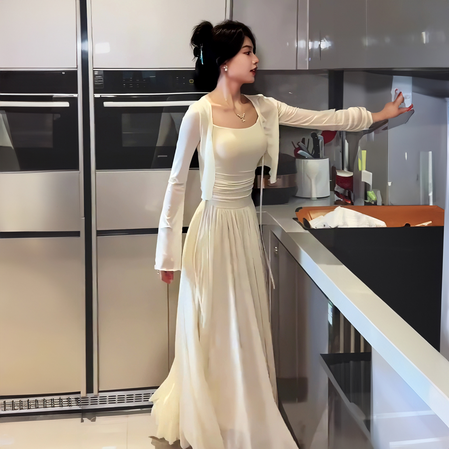 夏季温柔风薄纱外套吊带裙两件套修身收腰连衣裙气质a字裙长裙女