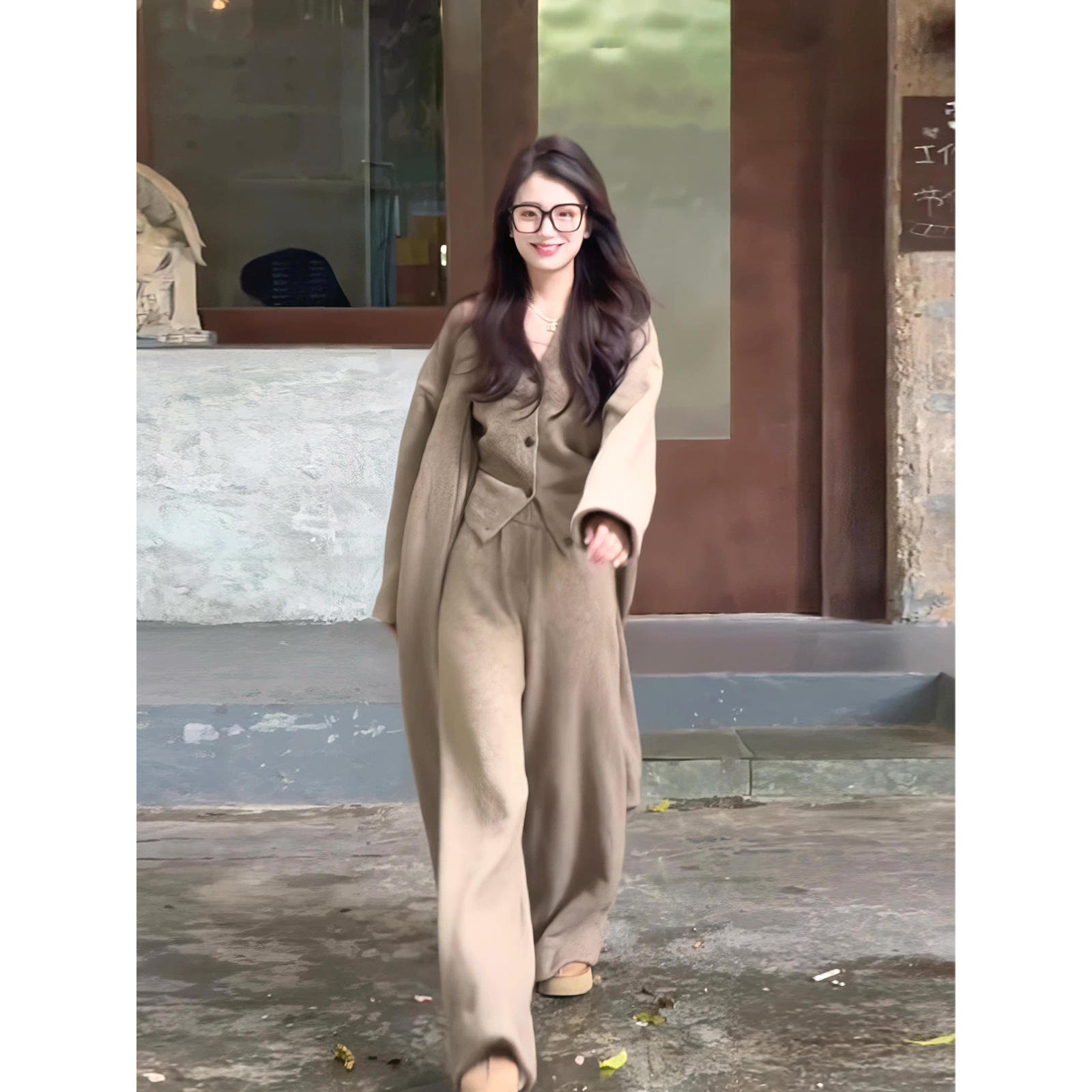 2025秋季新款时尚减龄针织套装