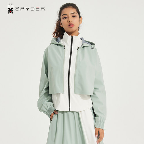 .蝙蝠连袖结构，后片形成自然的垂量