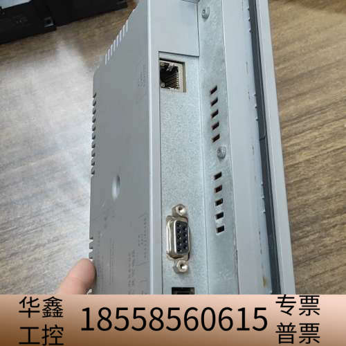 触摸屏，型号是6AV6 648-0BC11-3AX0，