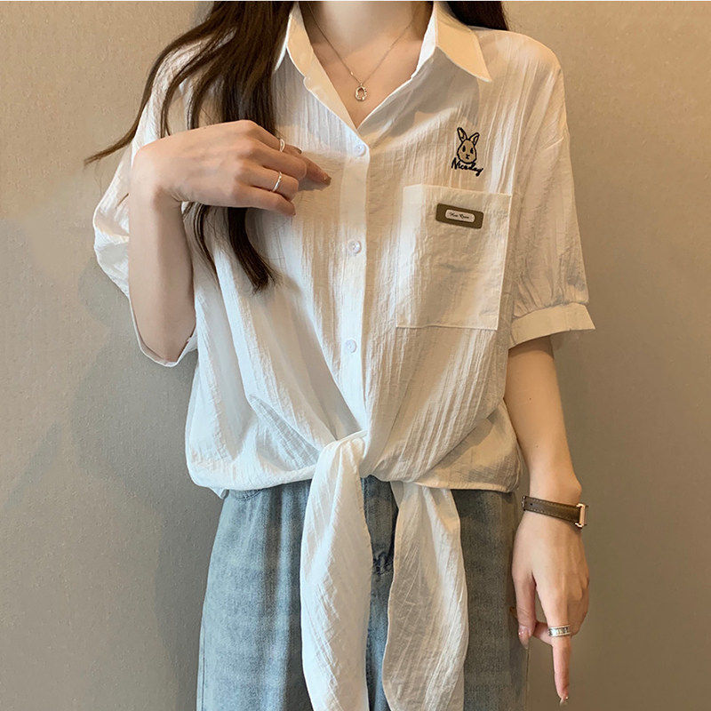 夏季新款设计感小众短袖衬衣兔子刺绣减龄百搭衬衫女下摆打结上衣