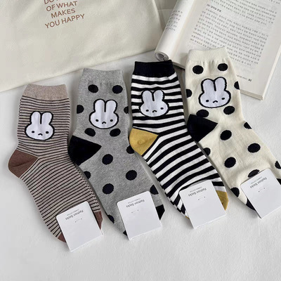 小赵家韩系卡通可爱小兔子少女棉袜波点条纹袜四季款中筒袜堆堆袜