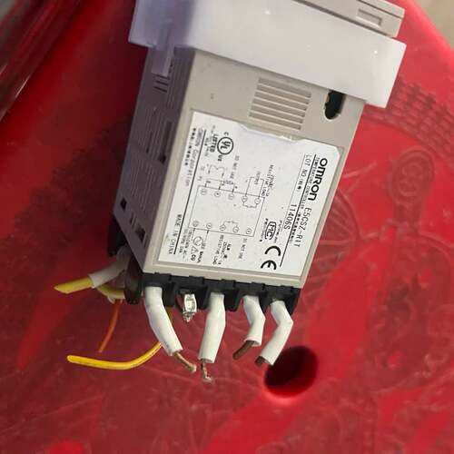 可维修欧姆龙温控器E5CSZ-R1T议价