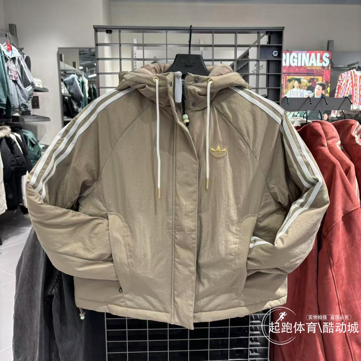阿迪达斯女子保暖宽松运动棉服