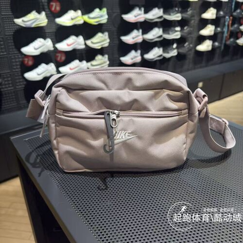 耐克百搭通勤实用斜挎包
