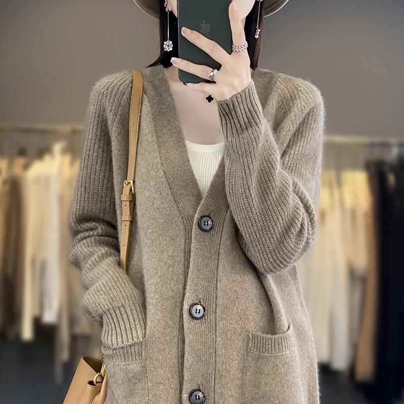 2025春新款V领毛衣衫女士宽松显瘦中长款加厚开衫外套针织衫上衣