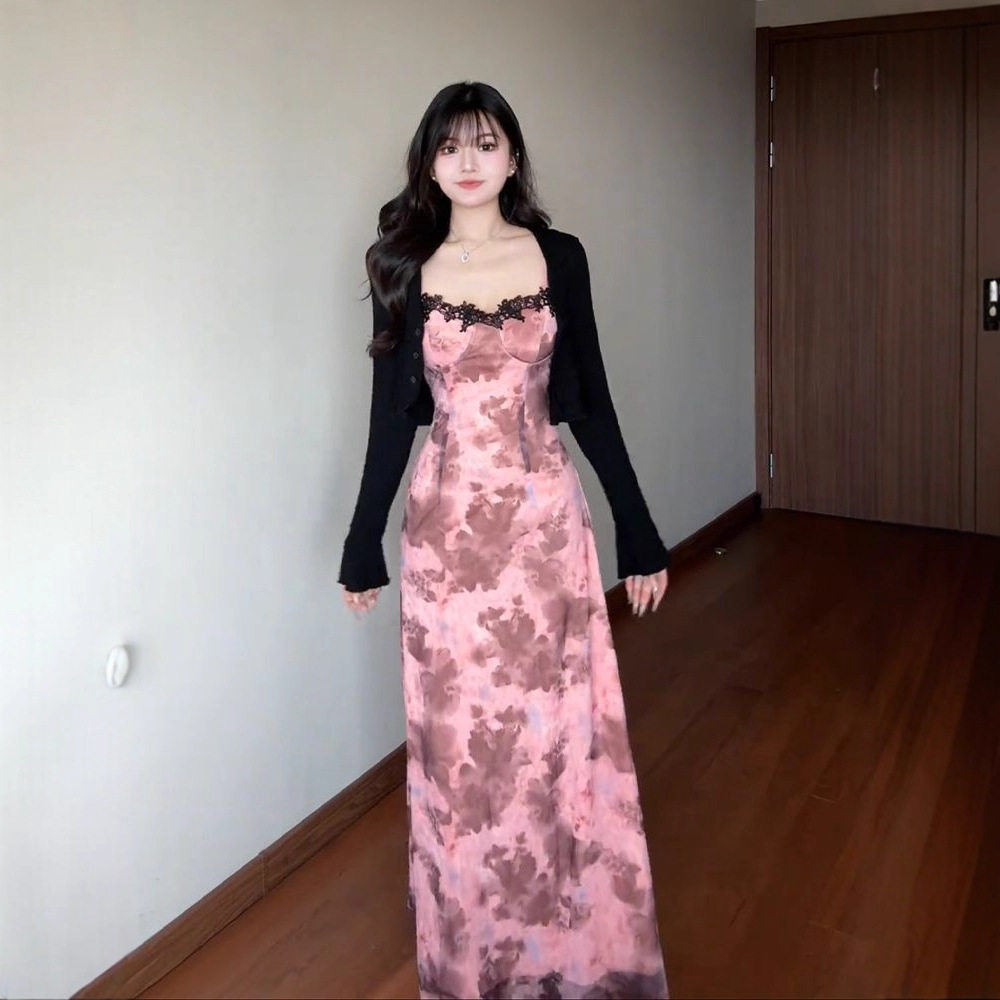 纯欲风蕾丝拼接扎染吊带连衣裙套装女夏薄款防晒开衫甜辣收腰长裙