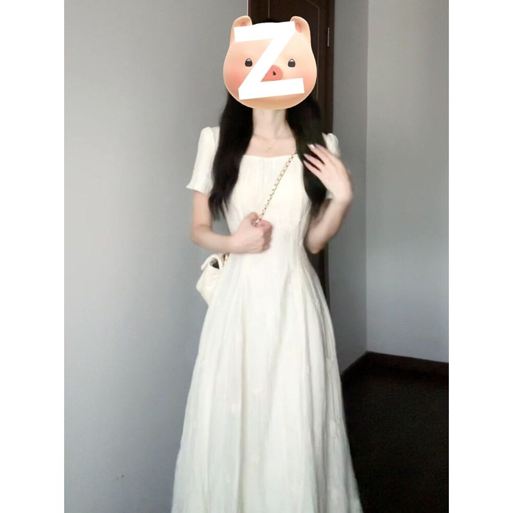 温柔法式方领连衣裙子女夏季2026新款刺绣收腰茶歇气质长裙高级感