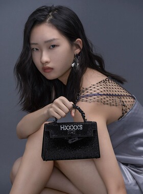 HXXXXS水钻单肩斜挎手提小包真皮镶钻小众设计高级感女包轻奢