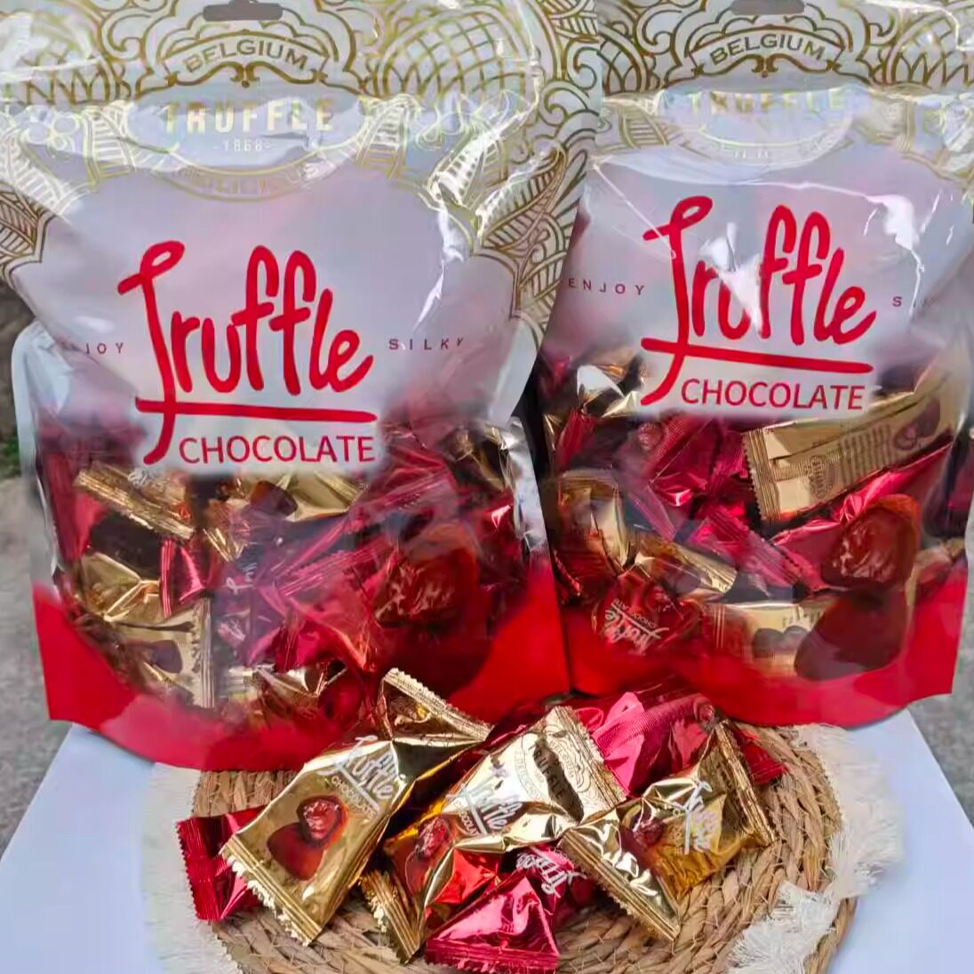 松露巧克力双色袋装黑形巧克力网红细腻原味喜糖新年货送女友糖果