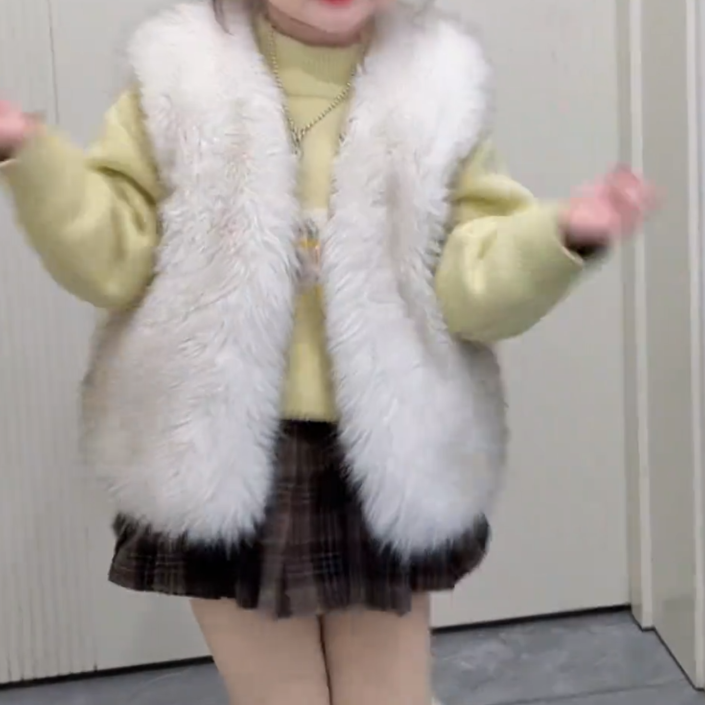 仿狐狸毛皮草秋冬儿童马甲男女宝宝保暖背心蓬松公主百搭洋气外套,童装/婴儿装/亲子装,马甲,淘宝优惠券,粉丝福利购,淘宝优惠卷