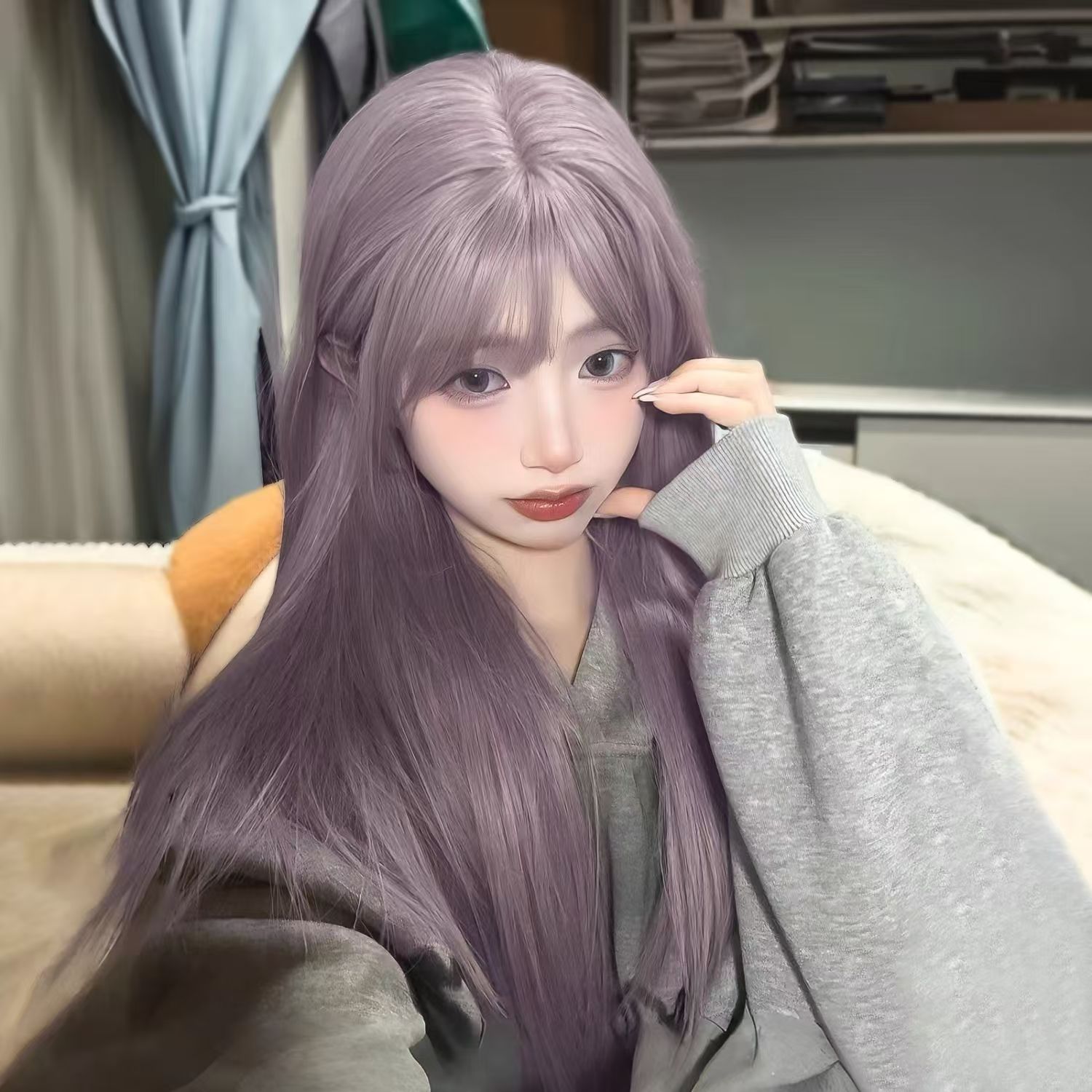 网红灰紫色齐刘海长直发
