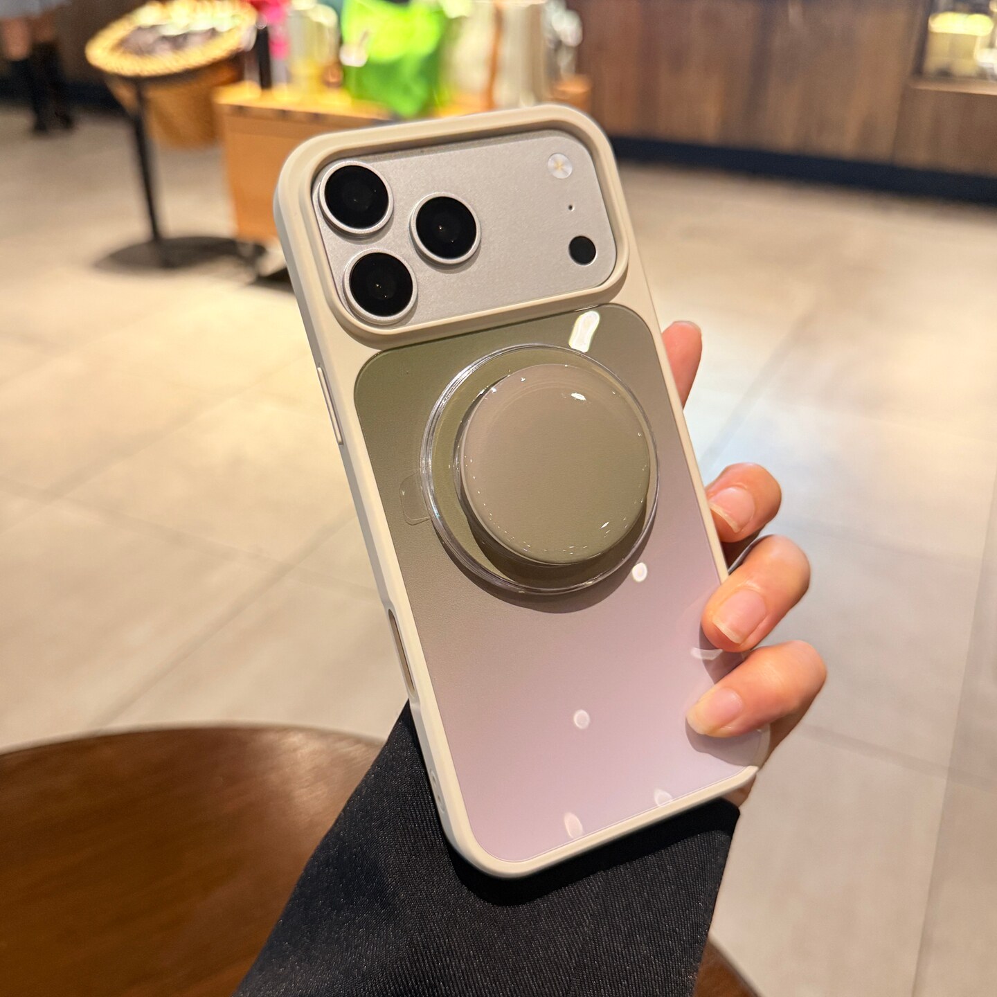 【带支架】适用苹果17pro磁吸手机壳iphone16promax渐变绿色新款15PM硅胶软边14巨好看12情侣13保护套高级感