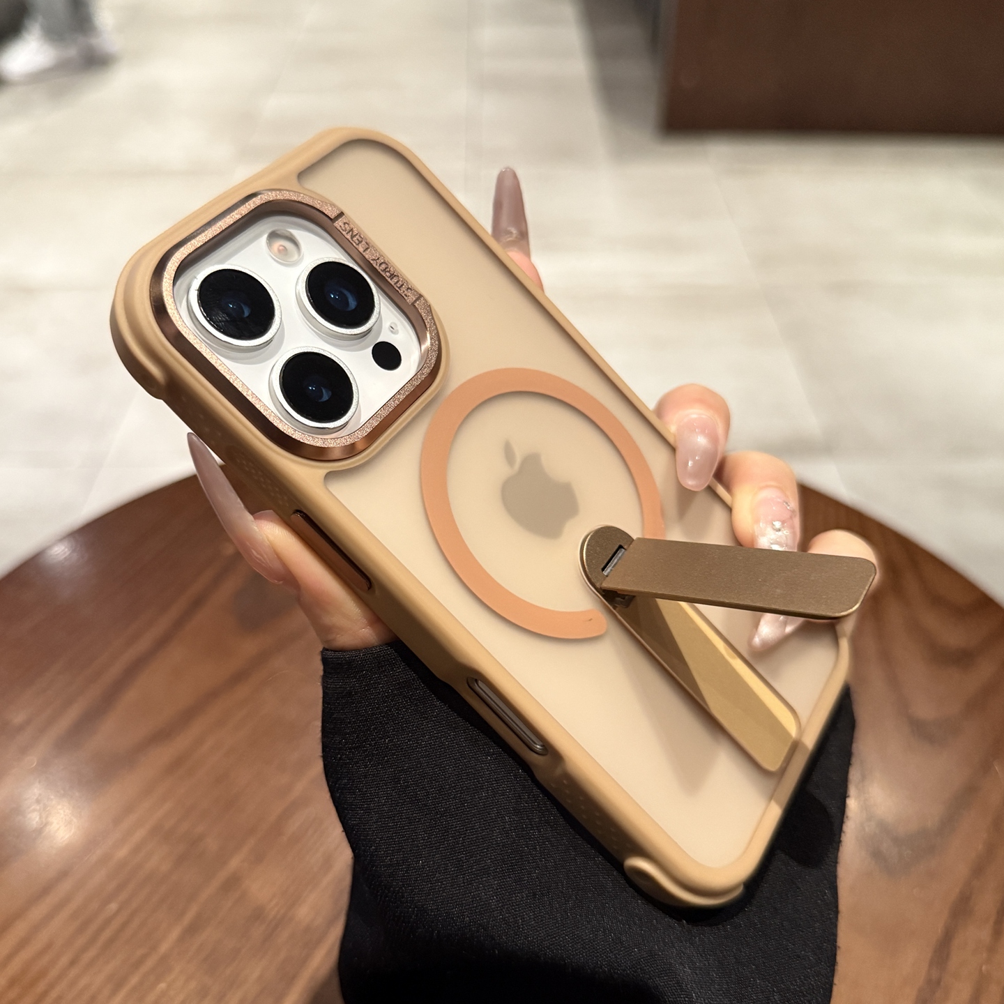 Magsafe磁吸无线充电适用iphone16pro手机壳苹果15promax新款奶茶色磨砂14pro带折叠支架12防摔13保护套plus