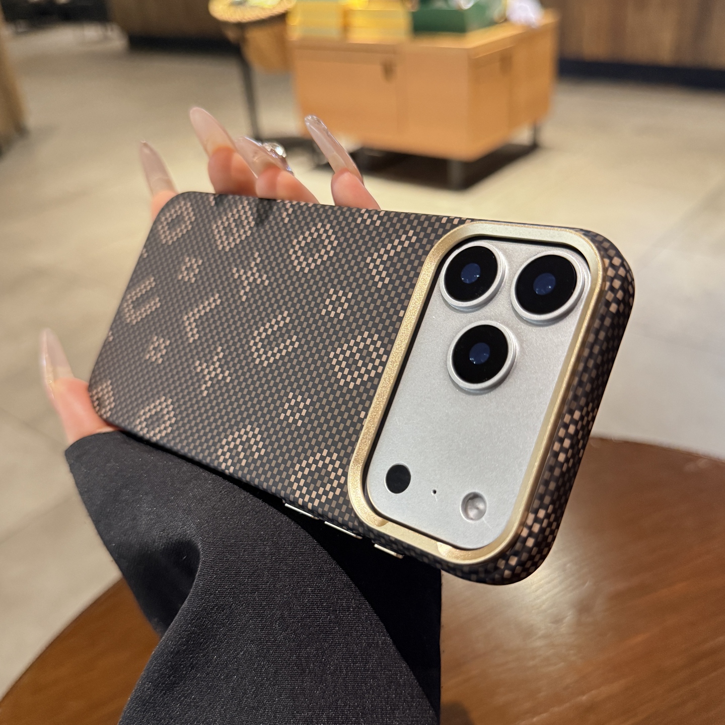 Magszfe磁吸适用iphone17手机壳高级碳纤维纹16pro鎏金字母15苹果17proMax新款美拉德棕色14pm男女Air保护套