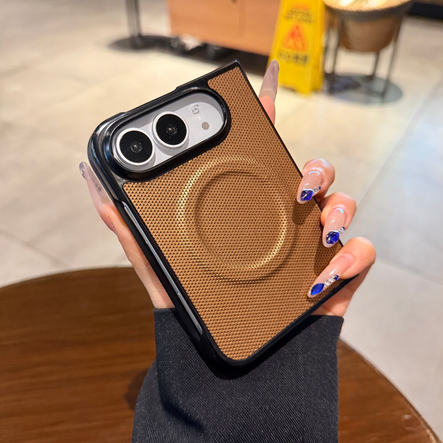 Magsafe磁吸适用iPhoneUltra手机壳苹果18折叠屏ultra新款阔折叠壳膜一体Fold香槟金三角纹素皮18ultra保护套