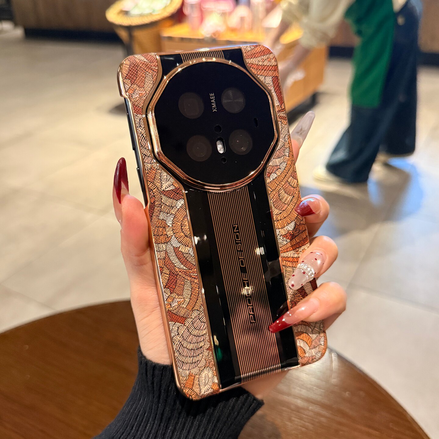 适用华为mate80手机壳mate70pro新款棕色腰果花mate60rs保时捷50rs荣耀Magic8真皮40/30高级80pro+保护套男女