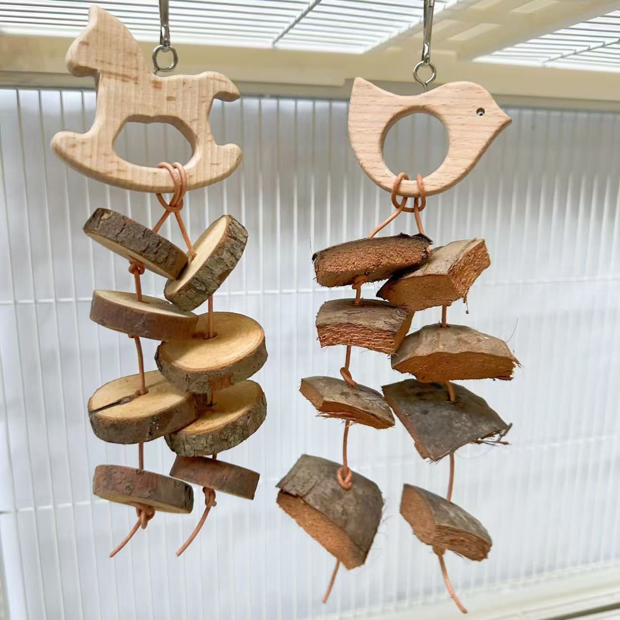 鹦鹉玩具鸟玩具 木制磨牙串小鸟小马形状积木啃咬玩具