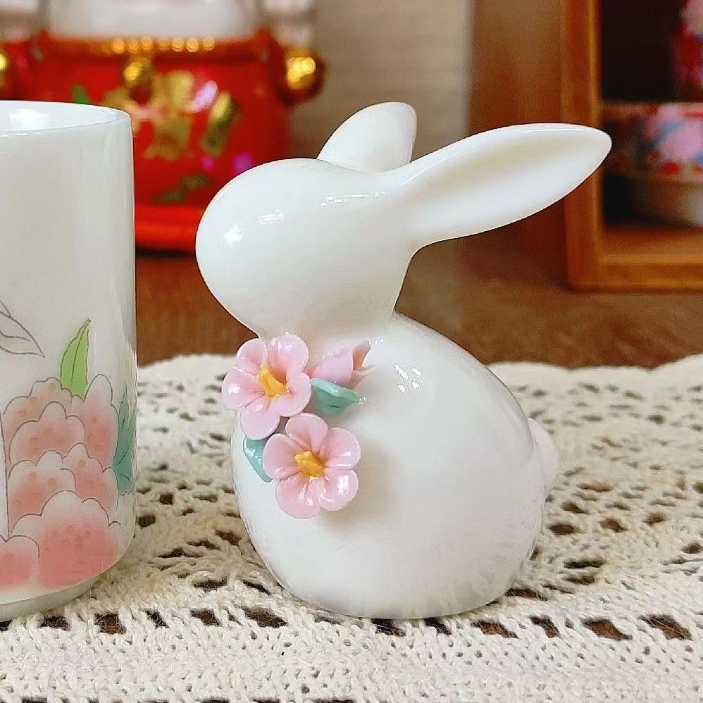 厂家供应手工花陶瓷兔子