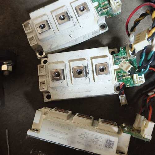 可维修斯达STARPOWER GD200HFL120C2S模块，拆