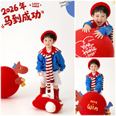 马年拍照儿童摄影服装 道具红气球蓝条纹毛衣小红马主题影楼艺术照