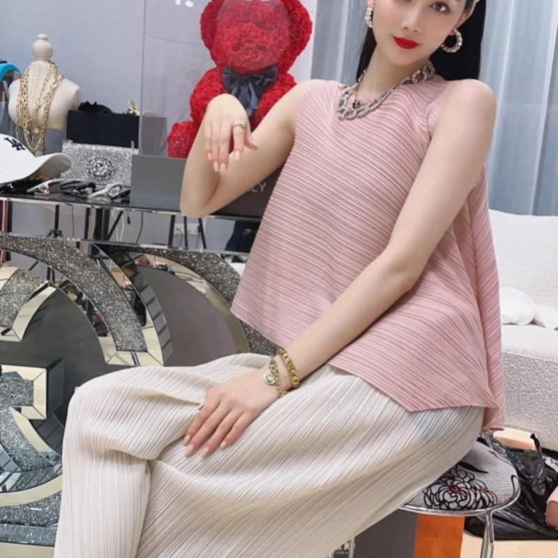 风琴套装女夏2025新款纯色不规则褶皱无袖背心T恤上衣两件套 066