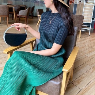 短袖 修身 顯瘦百褶長裙三 035 連衣裙女2025年夏宅褶皺打底裙中長款