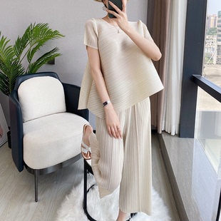宅褶皱高级感套装女夏宽松不规则上衣九分直筒裤洋气减龄  116-1